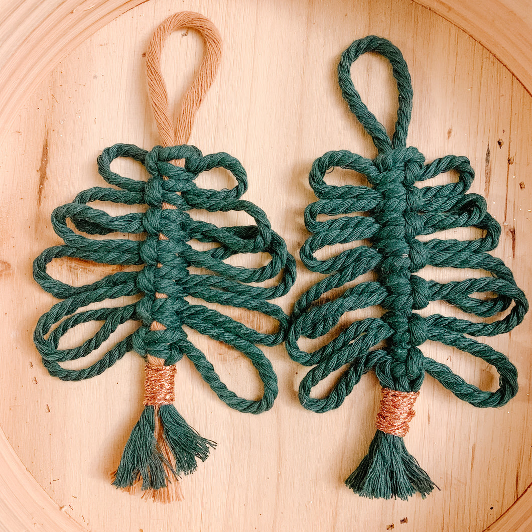 macrame Christmas tree ornament